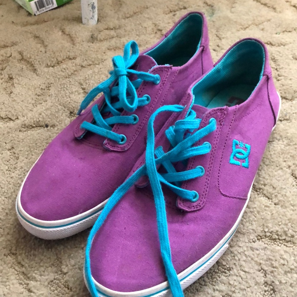Shoe - Picture 3 of 3